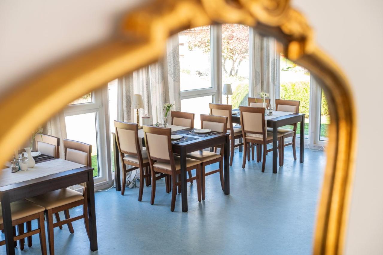 Hotel Am Kirchplatz Uberlingen Dış mekan fotoğraf