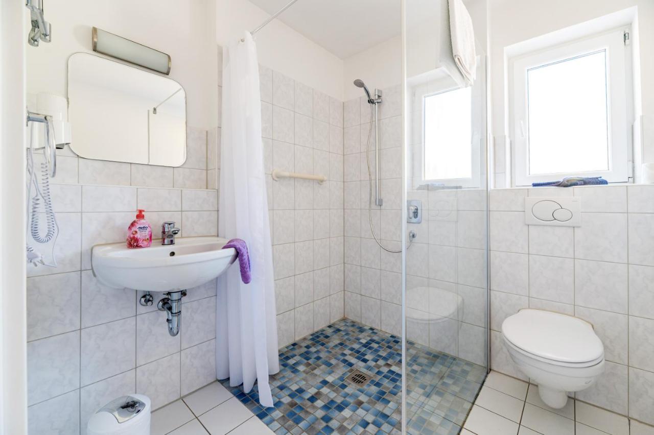 Hotel Am Kirchplatz Uberlingen Dış mekan fotoğraf