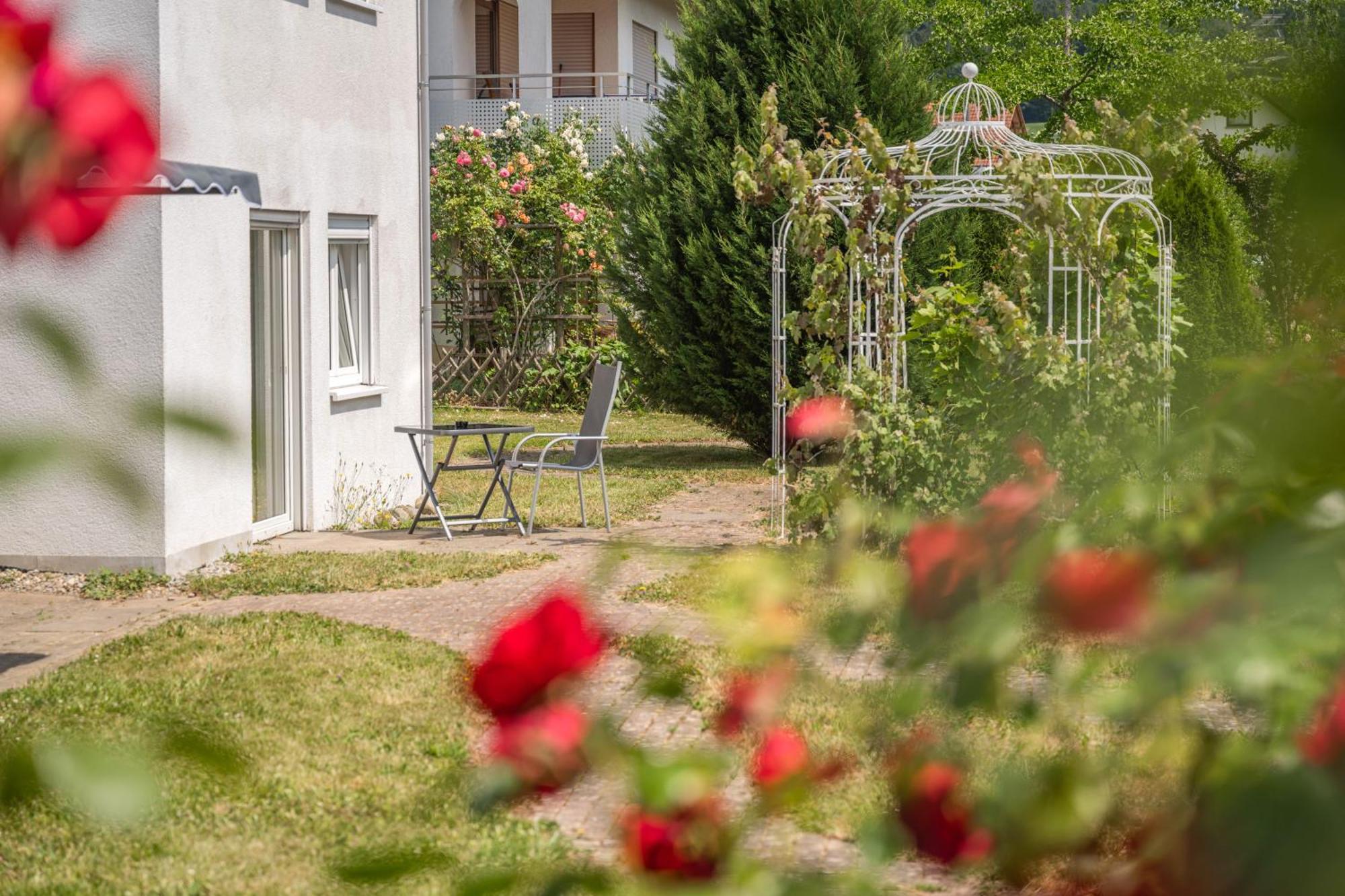 Hotel Am Kirchplatz Uberlingen Dış mekan fotoğraf
